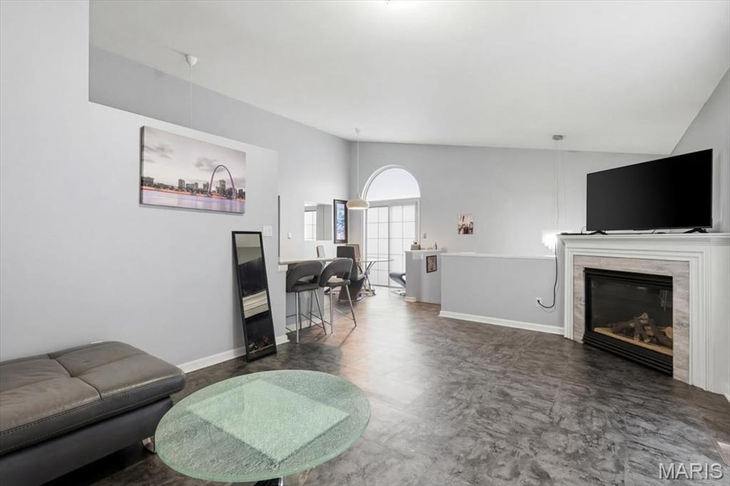 Towne Square Condo 2 - Residential