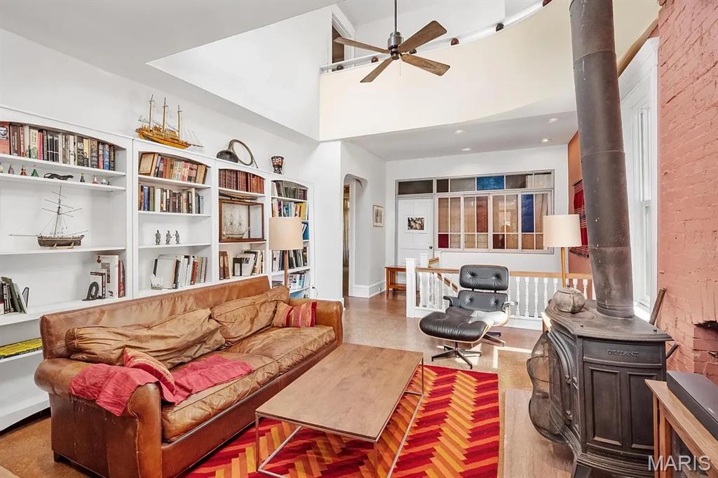 Newstead/McPherson Sub - Residential Lease