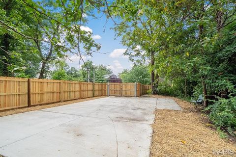 Tiny photo for 4388 McPherson Avenue, St Louis, MO 63108 (MLS # 26018718)