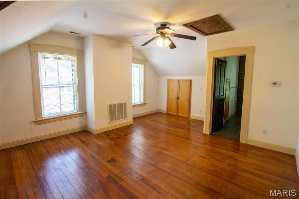 St Charles, Missouri 63301, United States, 1 Bedroom Bedrooms, ,1 BathroomBathrooms,Residential,Active,224007