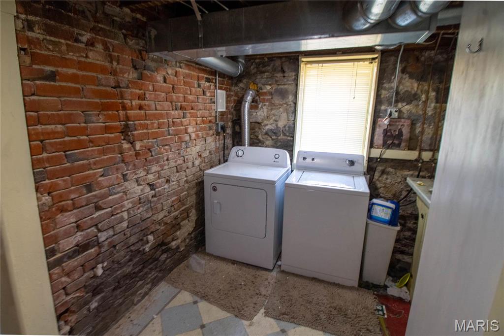 St Charles, Missouri 63301, United States, 1 Bedroom Bedrooms, ,1 BathroomBathrooms,Residential,Active,224007