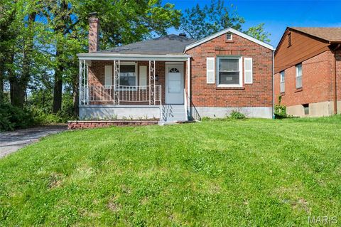 8 Jendale Court St Louis MO 63136
