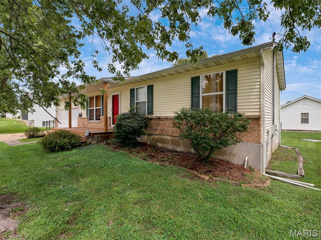 610 Falcon Drive