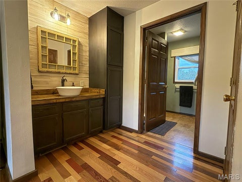 Tiny photo for 15510 Highway Nn, Bowling Green, MO 63334 (MLS # 26062057)