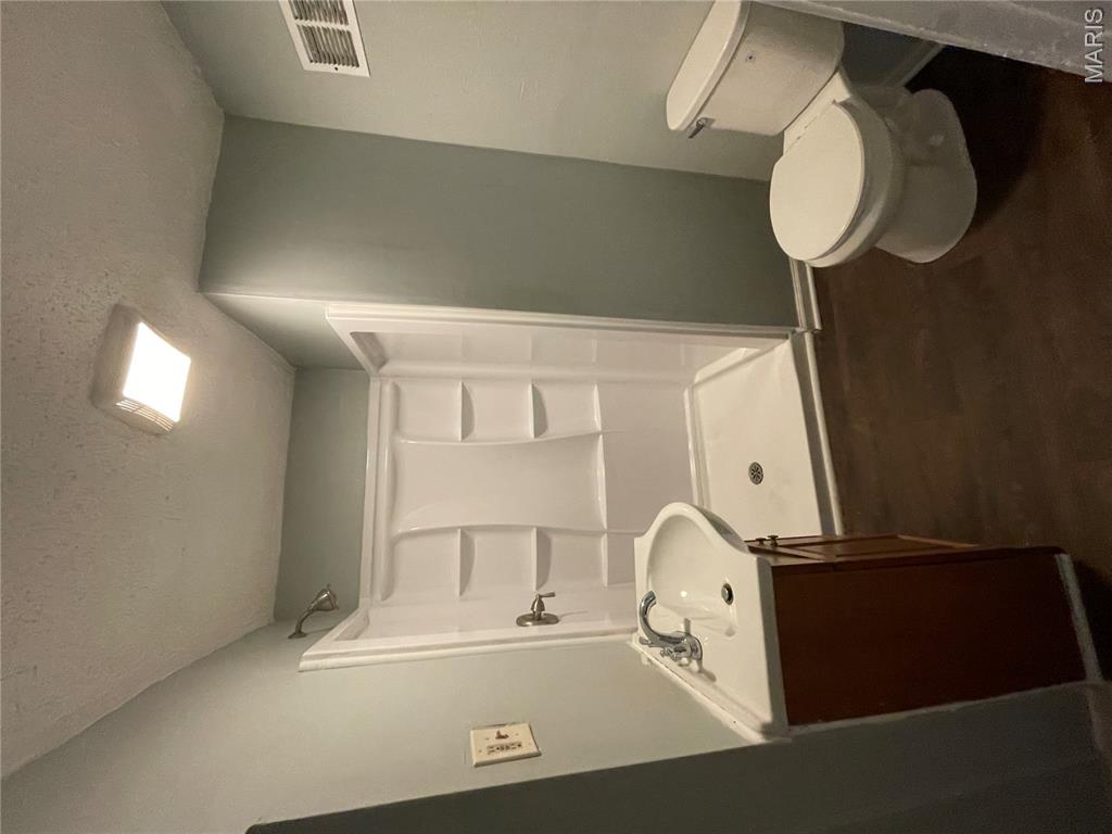 Lyndhurst - Residential