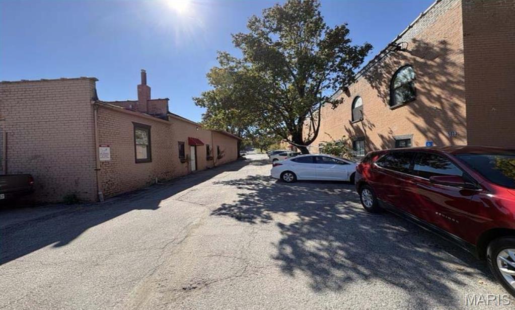 5025 Northrup Avenue