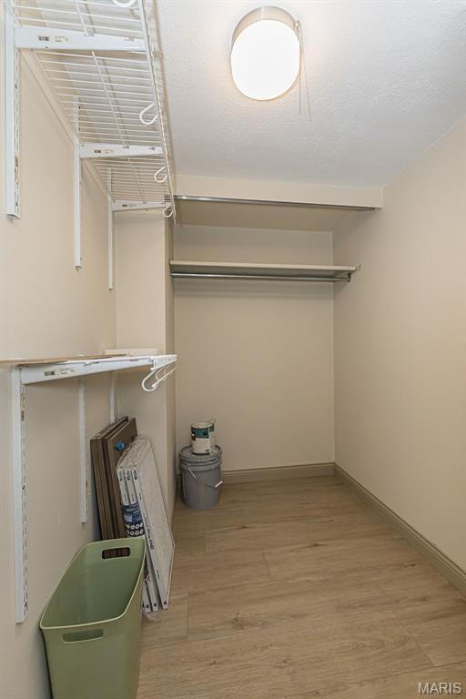 Lin Capri Condo - Residential