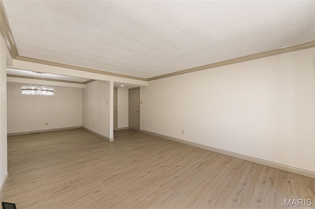 Lin Capri Condo - Residential
