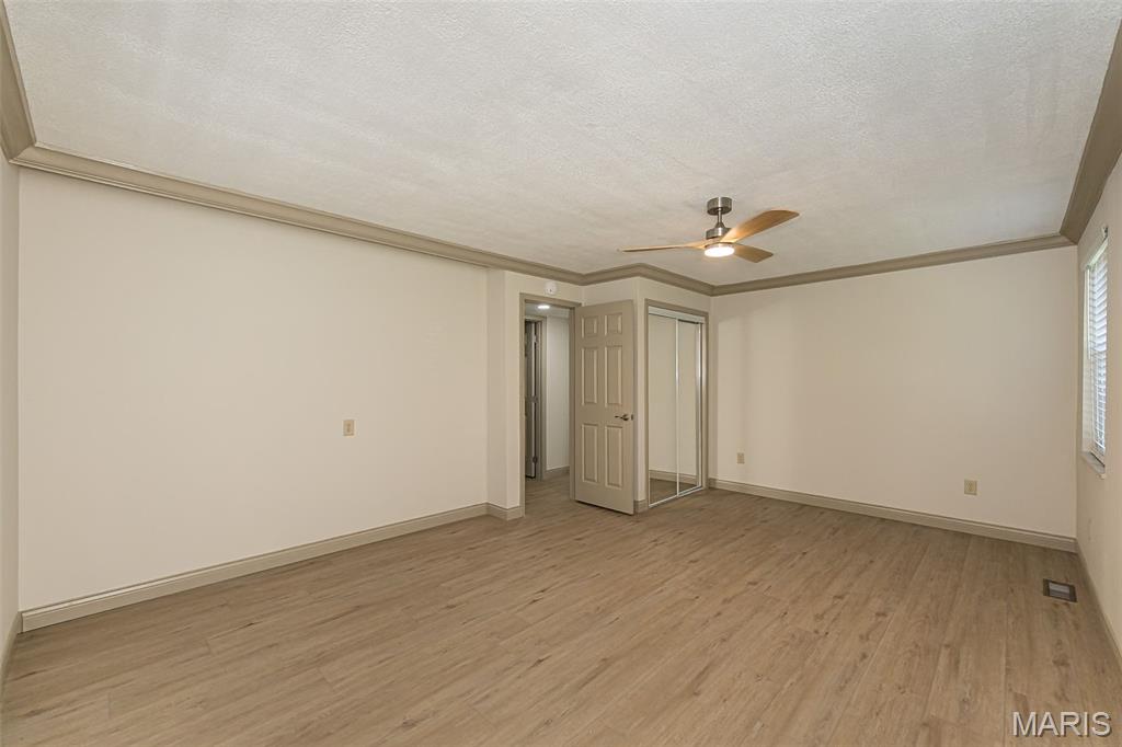 Lin Capri Condo - Residential