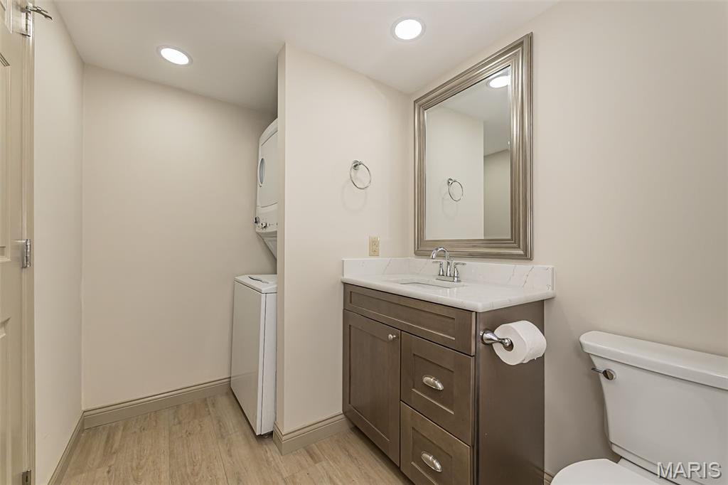Lin Capri Condo - Residential