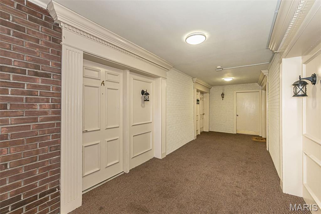 Lin Capri Condo - Residential