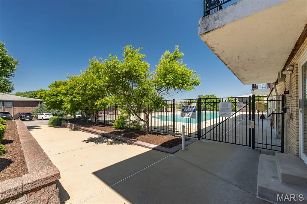 Lin Capri Condo - Residential