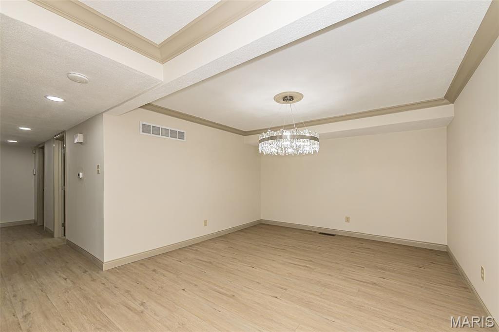 Lin Capri Condo - Residential