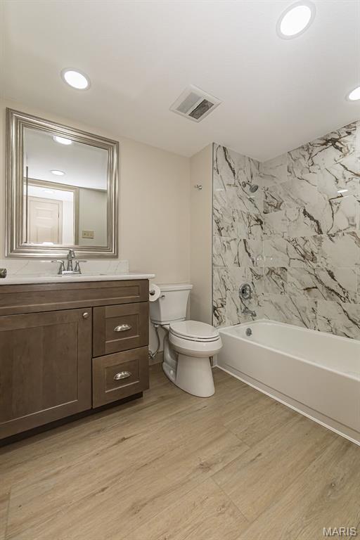 Lin Capri Condo - Residential