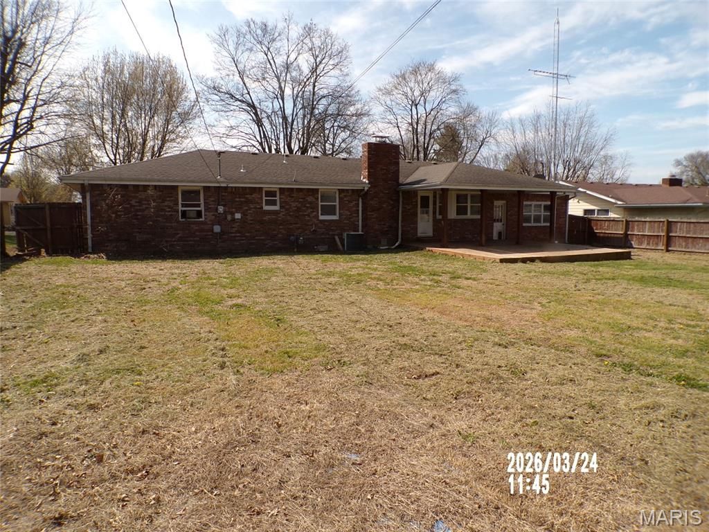 Photo of 811 Richards Drive, Mountain Grove, MO 65711 (MLS # 26019480)