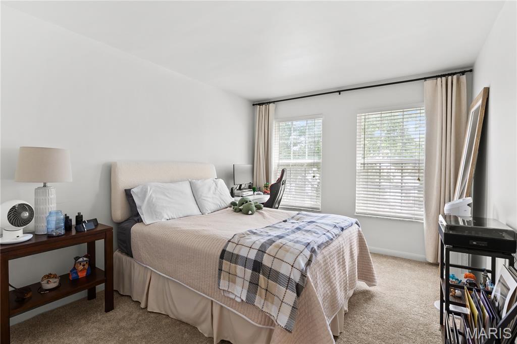 St Peters, Missouri 63376, United States, 4 Bedrooms Bedrooms, ,3 BathroomsBathrooms,Residential,Pending,180738