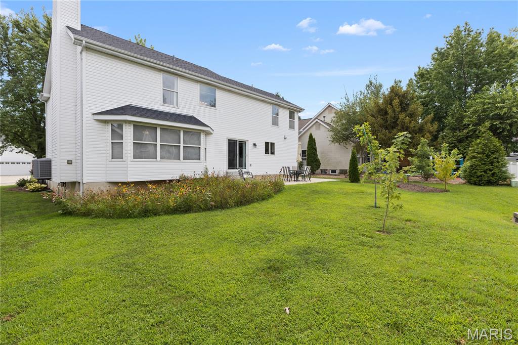 St Peters, Missouri 63376, United States, 4 Bedrooms Bedrooms, ,3 BathroomsBathrooms,Residential,Pending,180738