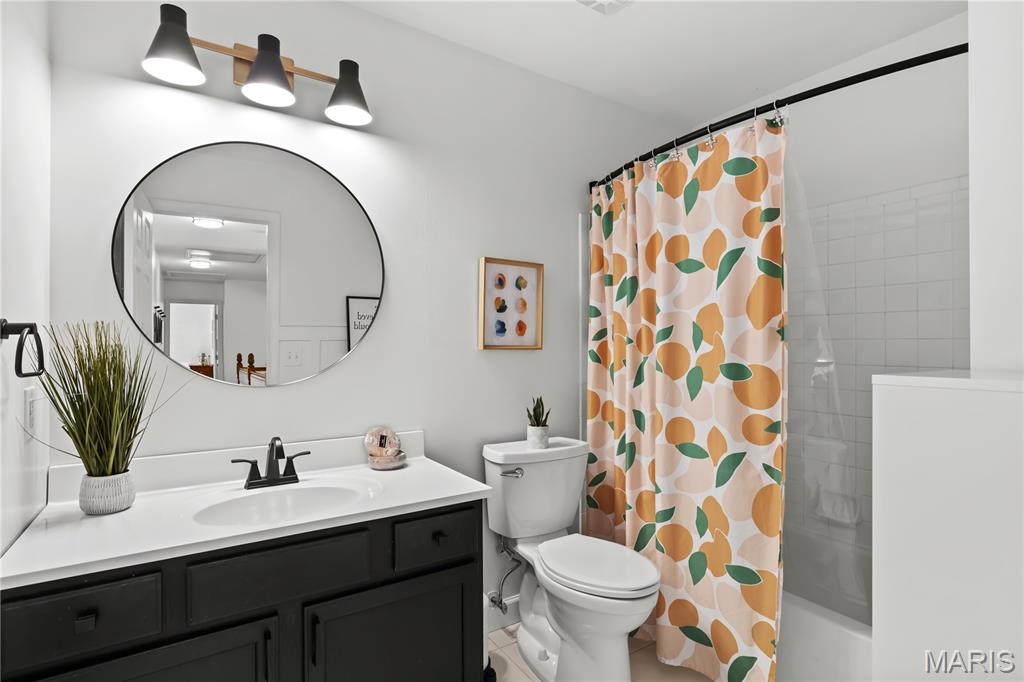 St Peters, Missouri 63376, United States, 4 Bedrooms Bedrooms, ,3 BathroomsBathrooms,Residential,Pending,180738