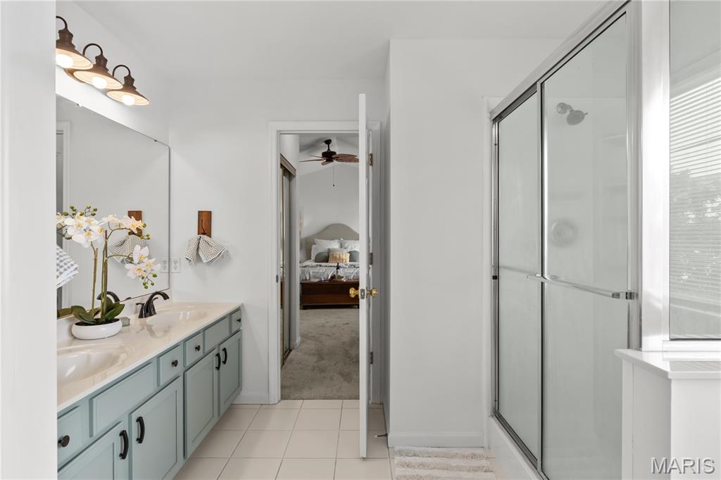 St Peters, Missouri 63376, United States, 4 Bedrooms Bedrooms, ,3 BathroomsBathrooms,Residential,Pending,180738