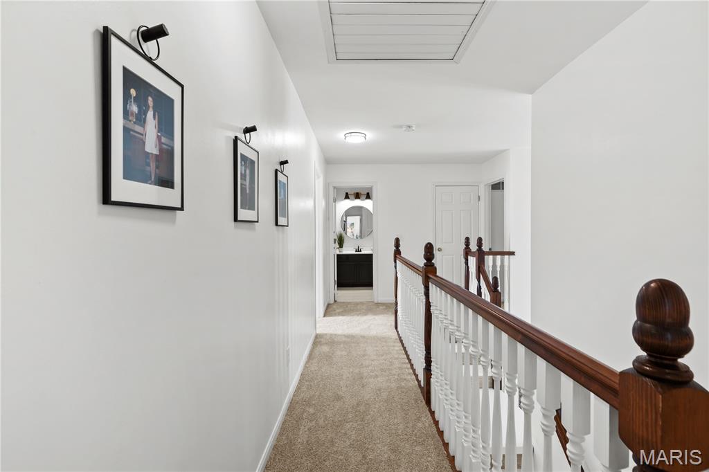 St Peters, Missouri 63376, United States, 4 Bedrooms Bedrooms, ,3 BathroomsBathrooms,Residential,Pending,180738