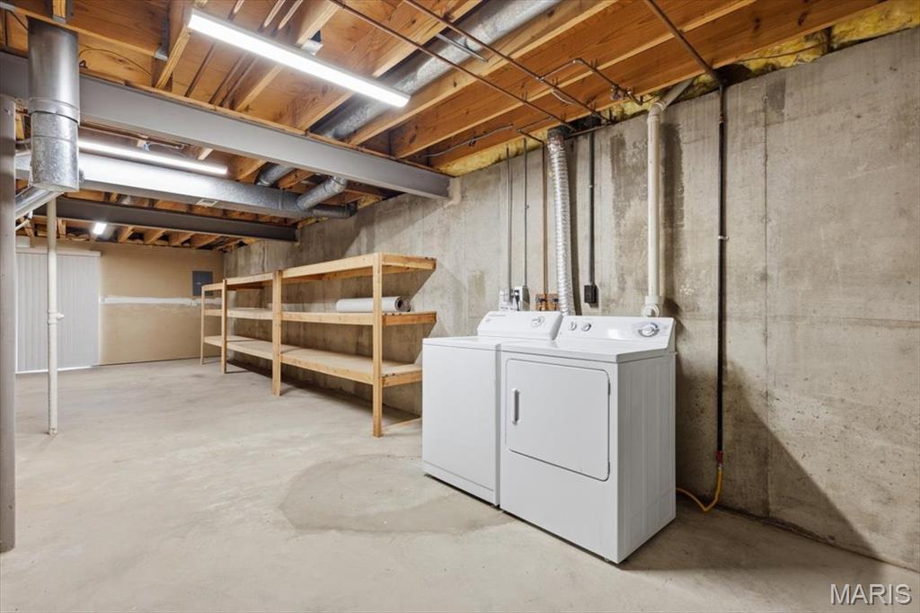 Autumn Lakes Seven Condo Twen - Residential