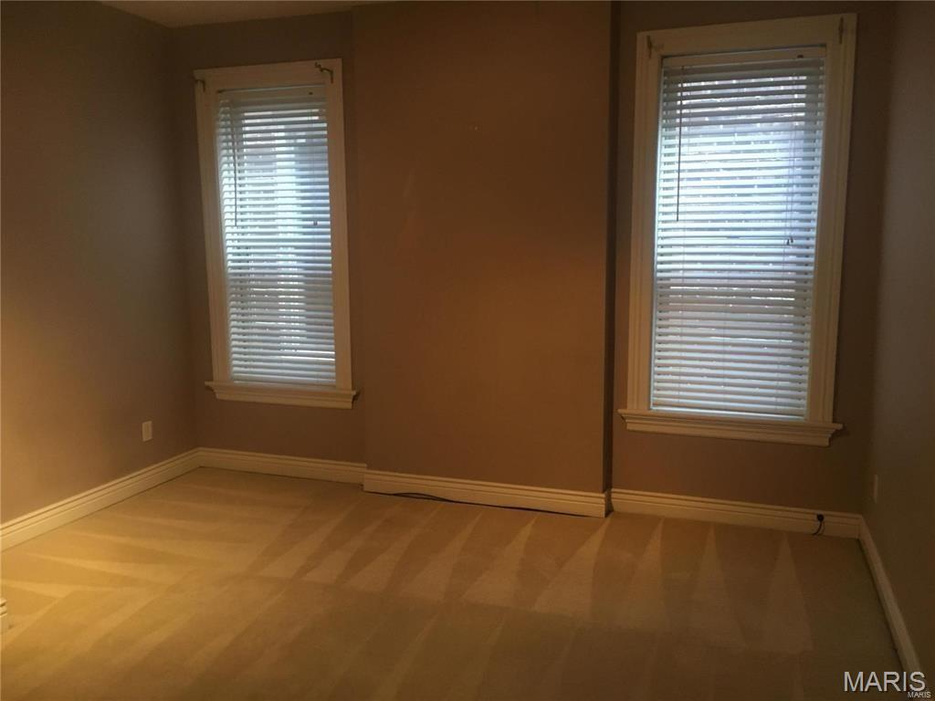 St Louis, Missouri 63110, United States, 3 Bedrooms Bedrooms, ,3 BathroomsBathrooms,Residential,Active,171032