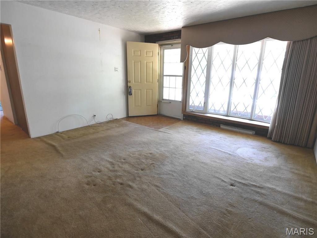 Photo of 10412 Viscount Drive, St Louis, MO 63136 (MLS # 26026502)