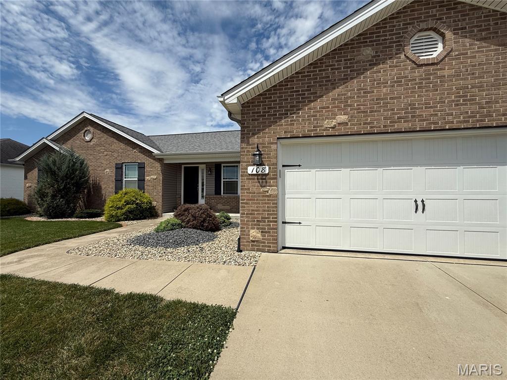 108 Garrettford Drive