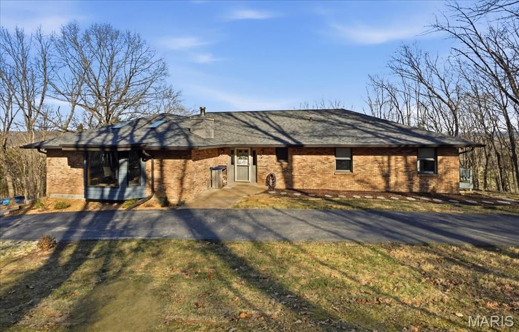 Photo of 9 N Trail Drive, Unincorporated, MO 63025 (MLS # 26004452)