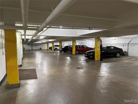 Tiny photo for 1512 Bedford Forge Court #19, Chesterfield, MO 63017 (MLS # 25081084)