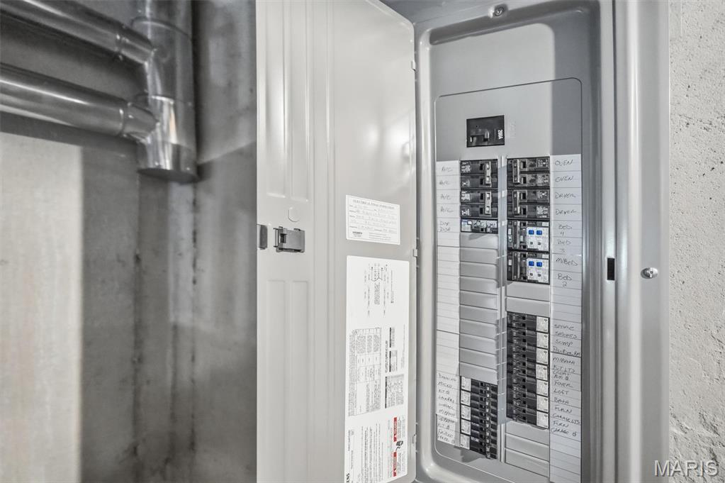 Arbors At Bridle Path The - Residential