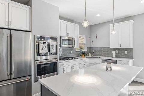 Tiny photo for 280 Arbors At Bridle Path, Ballwin, MO 63021 (MLS # 26013972)