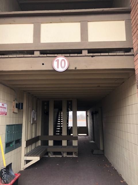 Photo of 10 Fairways Circle #E, St Charles, MO 63303 (MLS # 25080675)