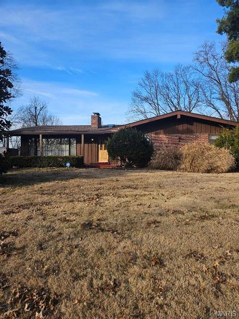 18 Stoney View Lane Creve Coeur MO 63146