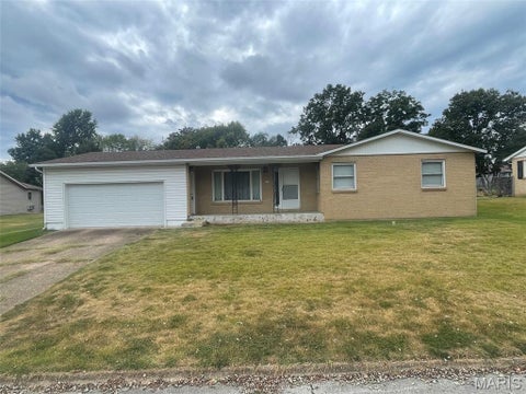 Photo of 815 Thornton Street, Waynesville, MO 65583 (MLS # 26058600)