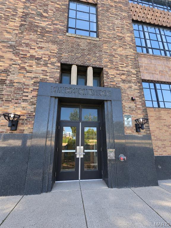 Photo of 1720 Chouteau Avenue #102, St Louis, MO 63103 (MLS # 26066977)