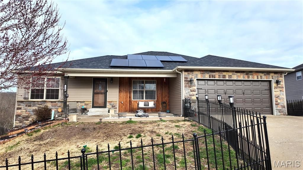 Photo of 110 Sandstone Drive, St Robert, MO 65584 (MLS # 26013668)