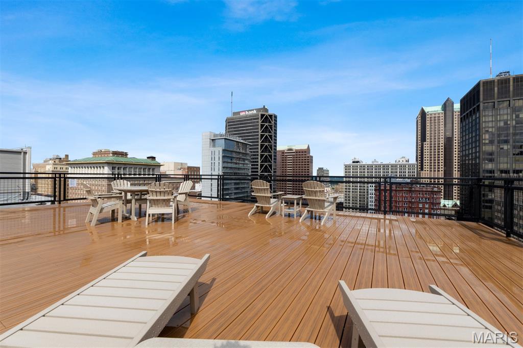 Syndicate Bldg Condos - Residential