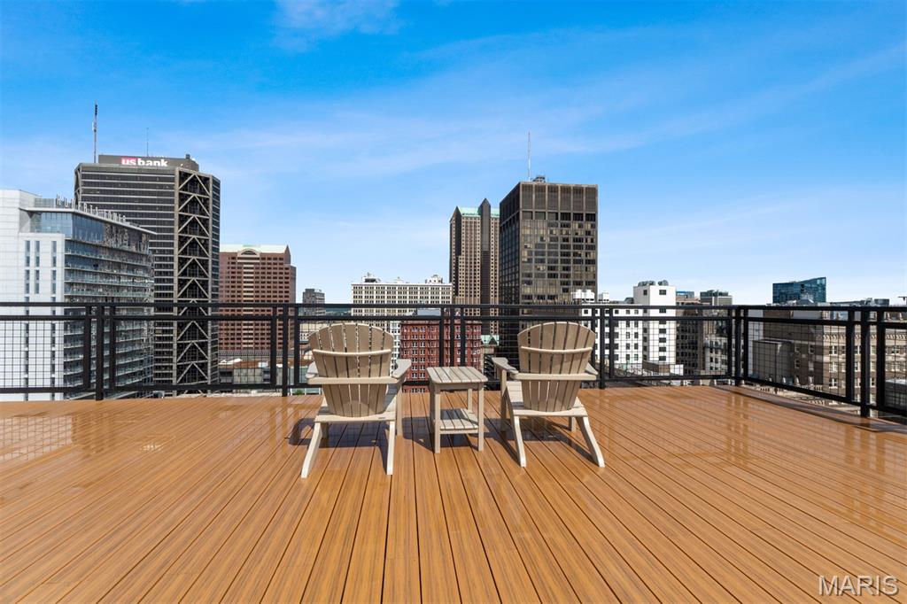 Syndicate Bldg Condos - Residential