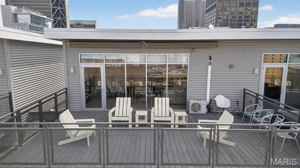 Syndicate Bldg Condos - Residential