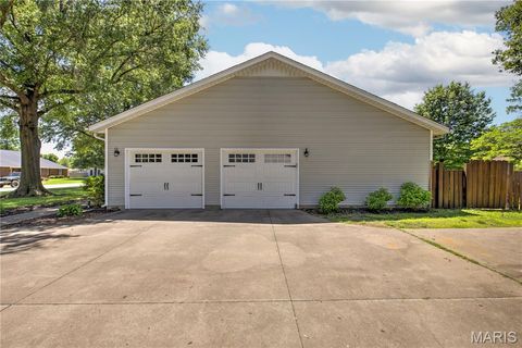 Tiny photo for 126 Larkspur Lane, Sikeston, MO 63801 (MLS # 26030161)