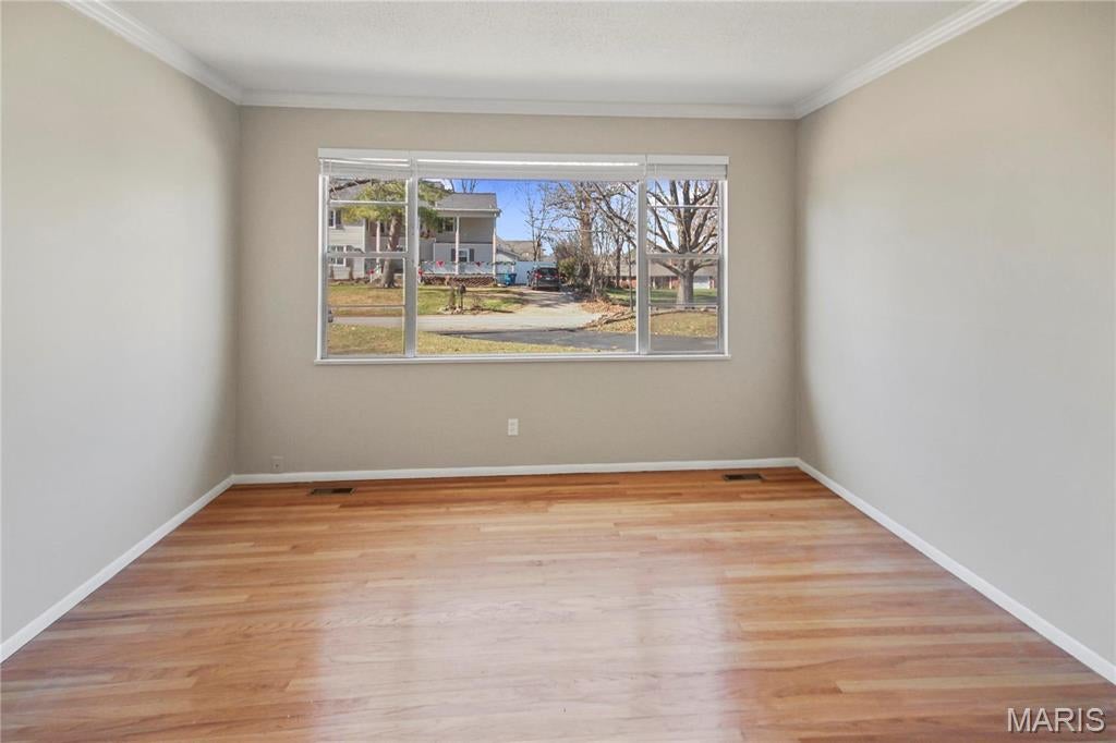 Photo of 222 Pleasant Grove Avenue, Ballwin, MO 63011 (MLS # 26068045)