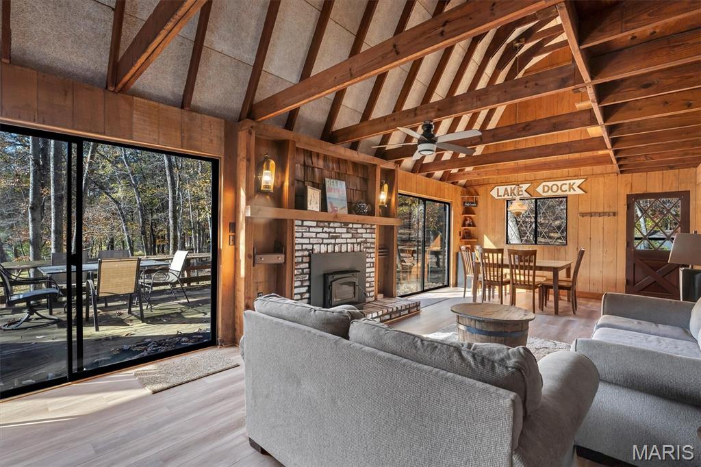 116 Grenoble Lake Drive