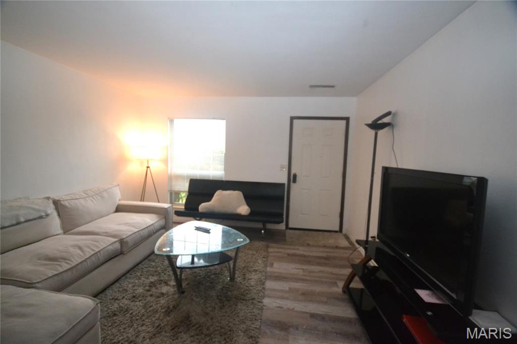 106 Sunnyside Street