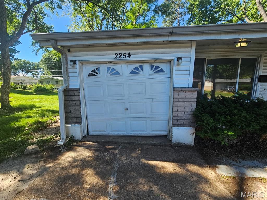 Photo of 2254 Gadbury Drive, St Louis, MO 63136 (MLS # 26035091)
