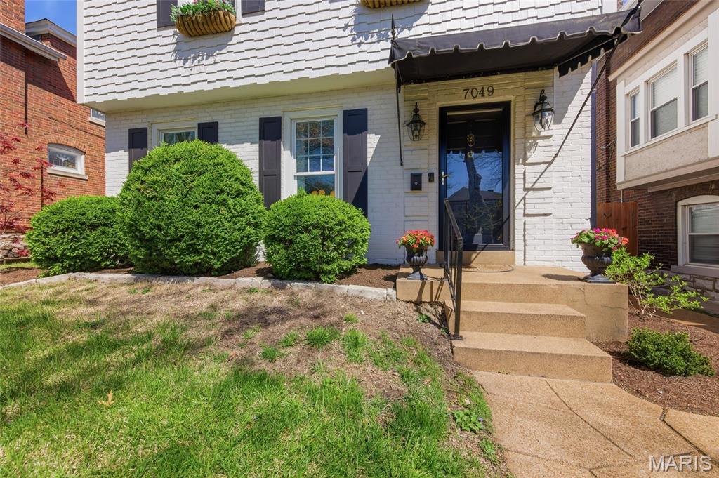 West Portland Place - Residential