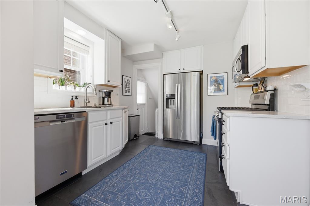 West Portland Place - Residential