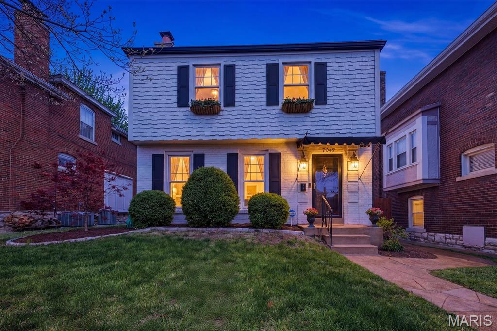 West Portland Place - Residential