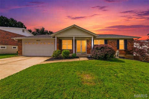 Photo of 2814 Windford Drive, Oakville, MO 63129 (MLS # 26035840)