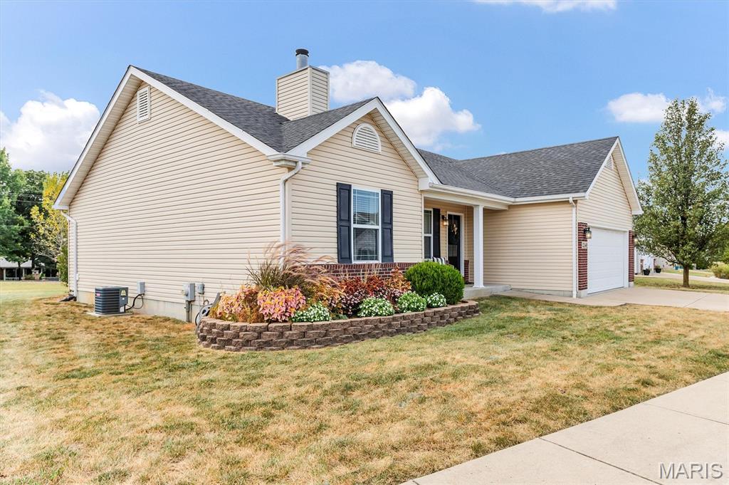 2140 Warwick Castle Drive